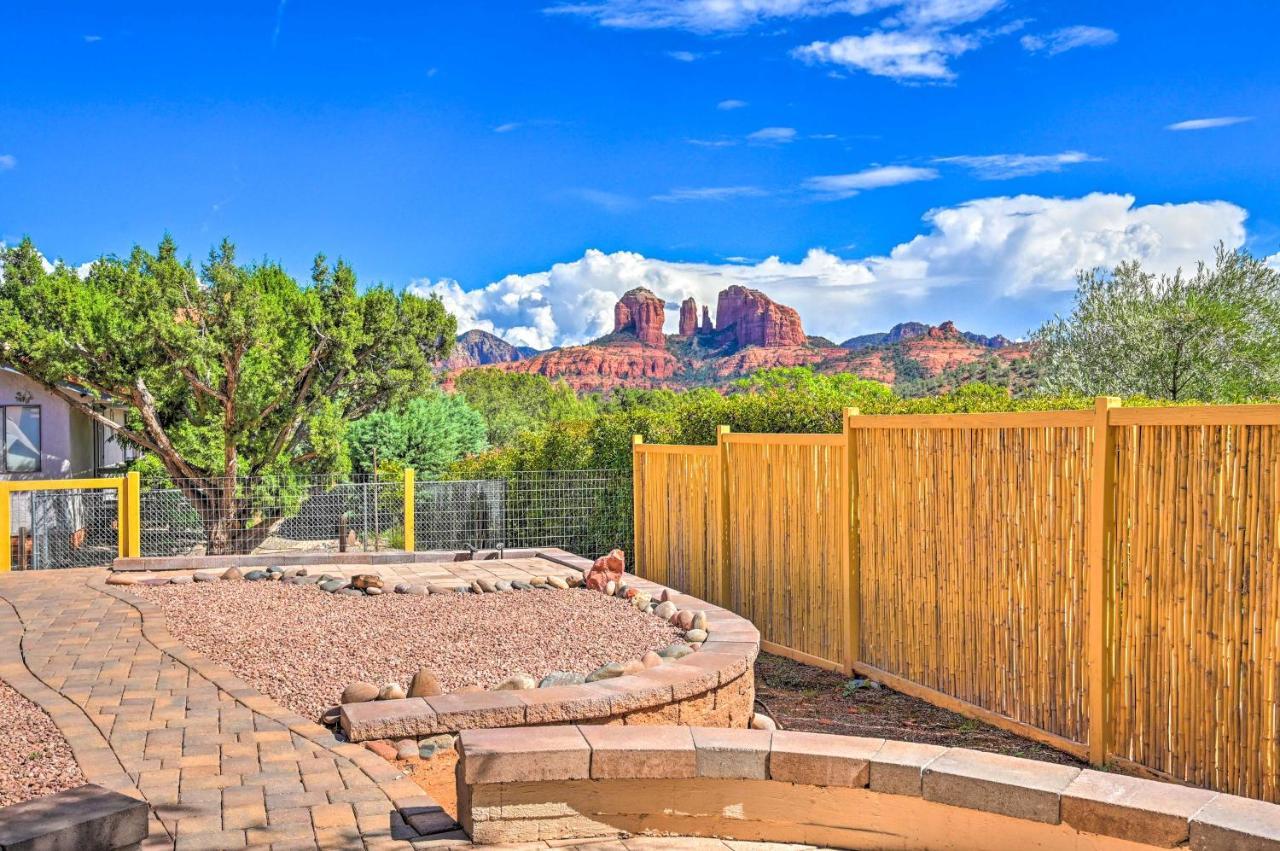 Scenic Sedona Duplex - Cathedral Rock Views! Exterior photo